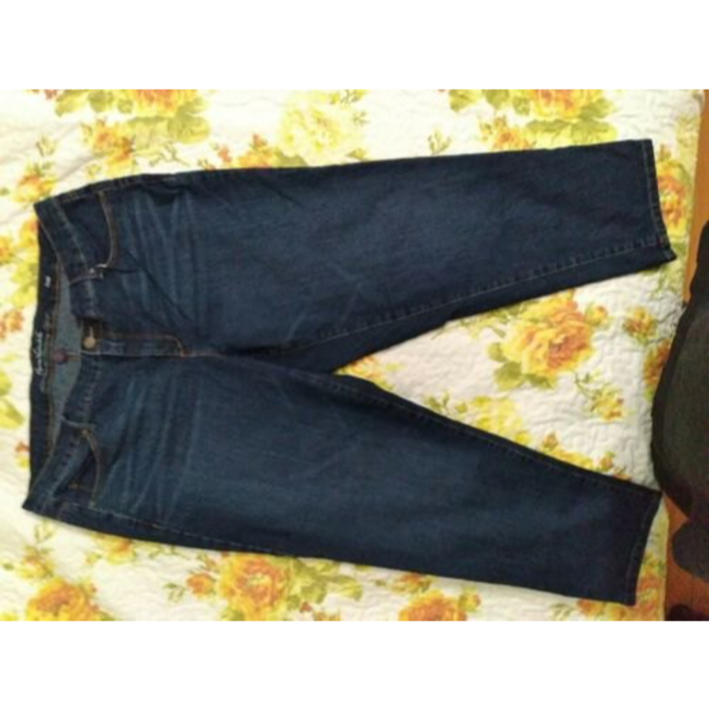 Gloria Vanderbilt Jean Women Capris 18W.